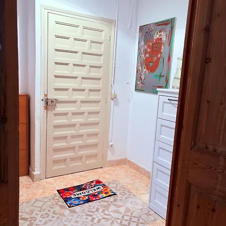Amazing And Stylish Flat For 4 People With Breakfast Included 2 Blocks Away From Poblenou 巴塞罗那