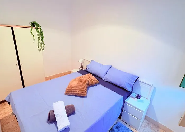 Amazing And Stylish Flat For 4 People With Breakfast Included 2 Blocks Away From Poblenou *