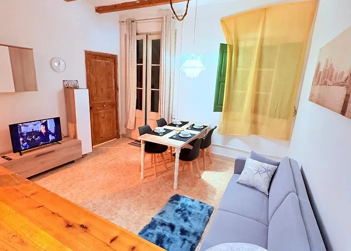 Amazing And Stylish Flat For 4 People With Breakfast Included 2 Blocks Away From Poblenou