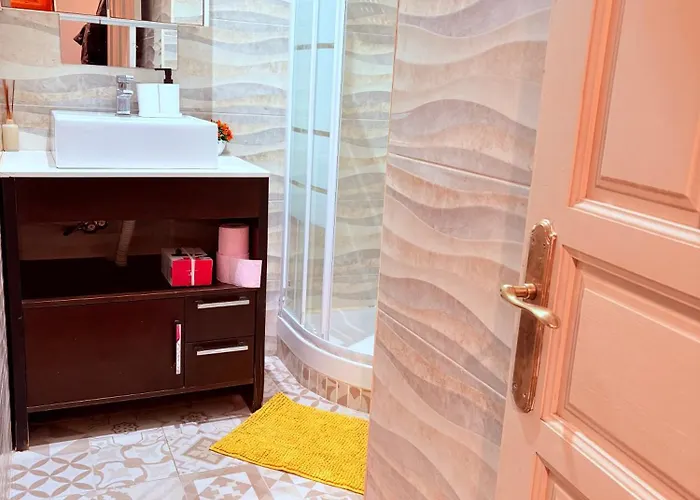 Amazing And Stylish Flat For 4 People With Breakfast Included 2 Blocks Away From Poblenou Appartamento Barcellona