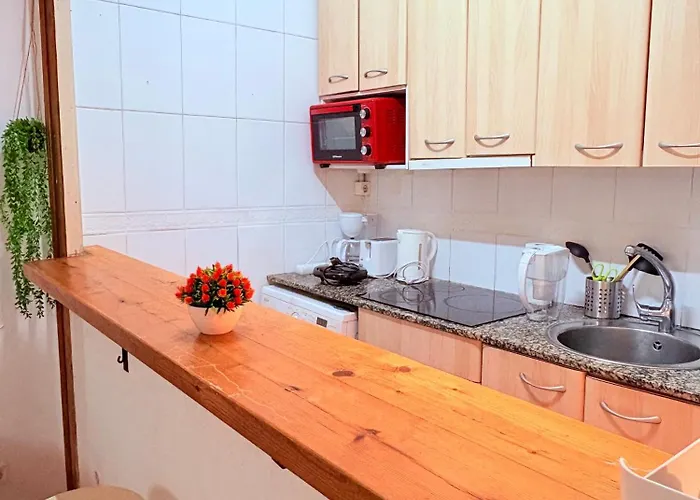 Amazing And Stylish Flat For 4 People With Breakfast Included 2 Blocks Away From Poblenou Barcellona