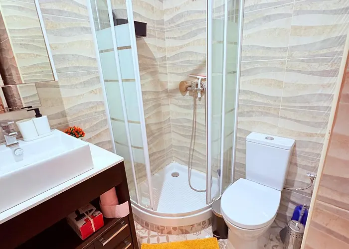 Amazing And Stylish Flat For 4 People With Breakfast Included 2 Blocks Away From Poblenou *