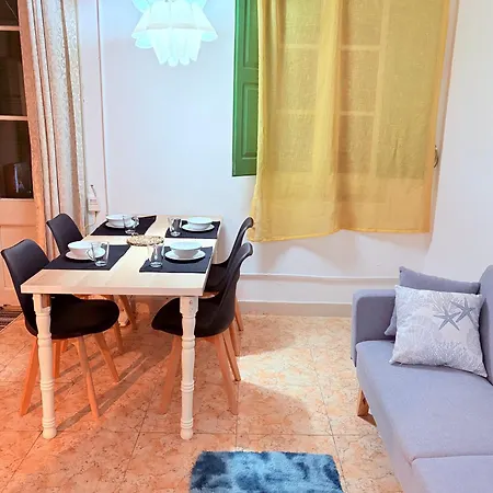 Apartmán Amazing And Stylish Flat For 4 People With Breakfast Included 2 Blocks Away From Poblenou